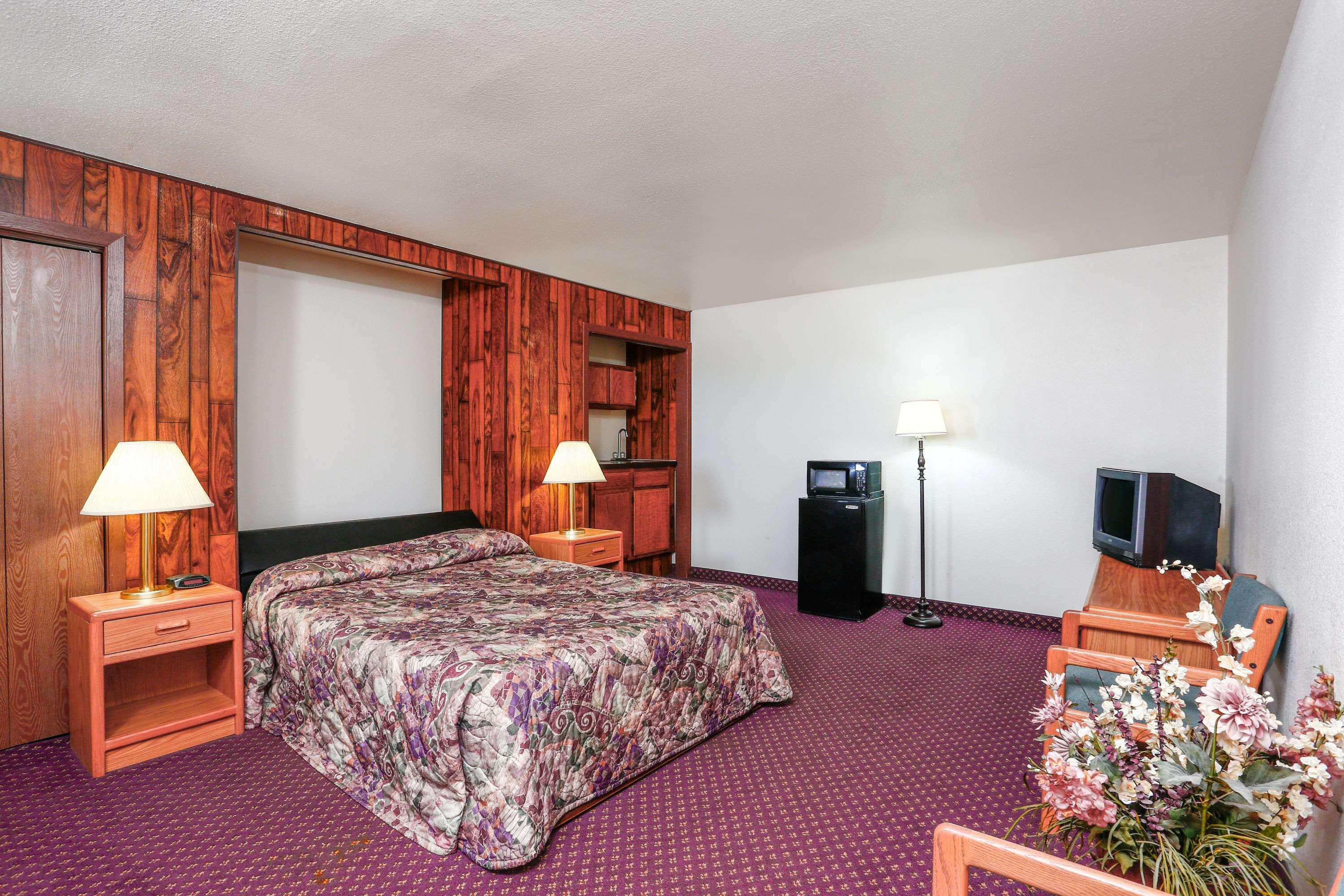 Travelodge By Wyndham Deer Lodge Montana Εξωτερικό φωτογραφία